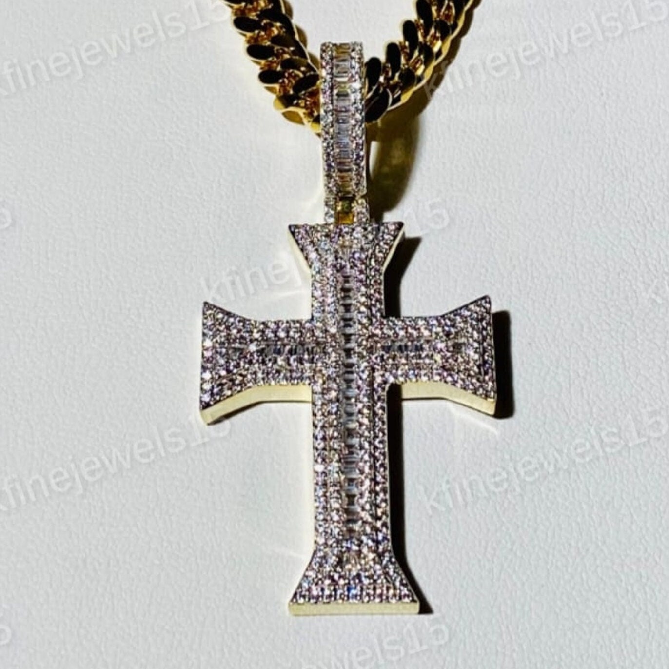 ネックレス・ペンダント Numbering Round Brilliant Gradient Cross Necklace 5BNY064 3729-3739_2.jpg