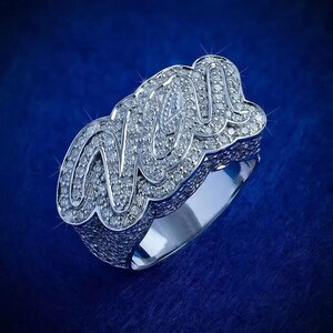 Anillo de hombre con letras personalizadas, anillo estilo hip hop, anillo de rapero, anillo personalizado, oro rosa de 14 quilates, anillo de diamantes redondos, anillo de racimo para hombre
