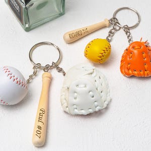Baseball Schlüsselanhänger Geschenk für Spieler, Custom für Baseball Spiel, Hochzeit Souvenirs, Athlete Taschenanhänger Charme, Team Player Geschenke, Baseball Geschenk