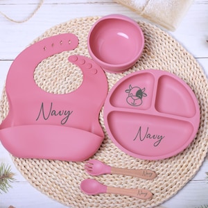 Juego de alimentación de silicona con dibujos animados personalizados para bebés, bandeja y cuenco con nombre personalizado, cuchara y tenedor, elementos esenciales para el destete de los niños pequeños, regalo perfecto para bebés