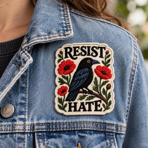 Parche bordado de cuervo, parche termoadhesivo de cuervo, parche floral de amapola roja, parche de pájaro gótico para chaqueta, mochila o sombrero, parche botánico