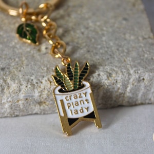 Portachiavi Crazy Plant Lady - Regalo divertente per gli amanti delle piante, grazioso portachiavi smaltato, accessori per mamme di piante, regalo di Natale