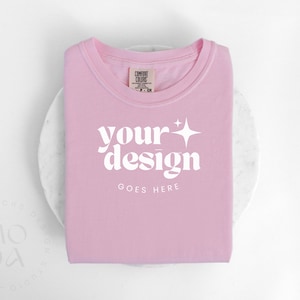 Mockup Blossom Comfort Colors 1717 | Mockup gevouwen T-shirt | Comfortkleurenmodel | Flatlay-mockup | Uniseks opgevouwen mock-ups
