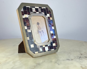 Mid-Century photo frame in brass and mother of pearl, Italian design from the 1960s