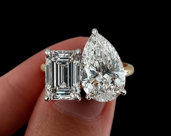 Pear Shaped & Emerald Cut Diamond Ring, Two Stone Engagement Ring, Toi Et Moi Ring, Gold Statement Ring, Unique Promise Ring