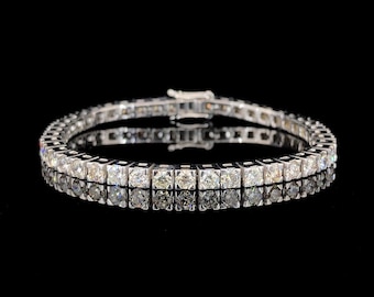 Gold Tennis Bracelet for Women – Dainty Diamond Moissanite Tennis Bracelet – 14K Gold Plated Sparkly Crystal Bracelet – Elegant Gift for Her