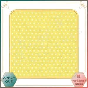 Könnte beinhalten: Ein gelbes Quadrat mit einem weißen Sternenmuster. Das Quadrat hat einen goldenen Rand und einen roten Umriss. Der Text "APPLI-QUÉ" befindet sich in der linken unteren Ecke und "11 GRÖßEN / SIZES" in der rechten unteren Ecke.