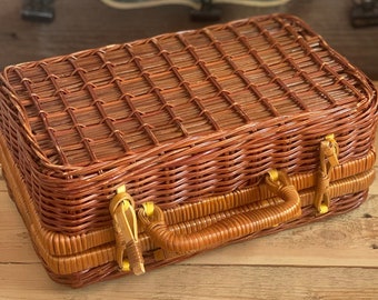 Vintage Wicker Tote Lunch Box