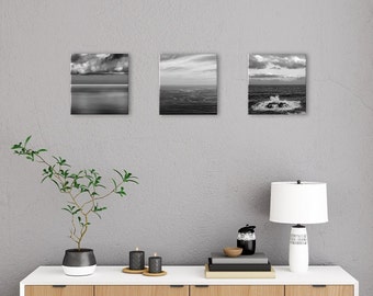 Schwarzweiße Meereslandschaft als Set mit drei Fotos auf 20x20cm Leinwand, maritime Wandkunst als nautisches Geschenk für Meer Liebhaber