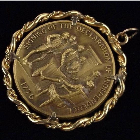 Vintage 12k GF Declaration of Independence Pendan… - image 1