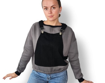 Maglione da donna riciclato da scarti di maglieria con dettagli di prendisole in denim / Pullover in cotone grigio e nero fatto a mano / Maglione unico nel suo genere