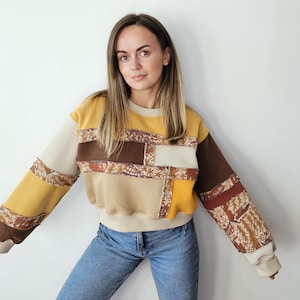 Upcycled Patchwork Damen Pullover aus Strick- und Stoffresten / Überarbeiteter Baumwoll Puzzle Pullover / Einzigartiger moderner Zero Waste Pullover