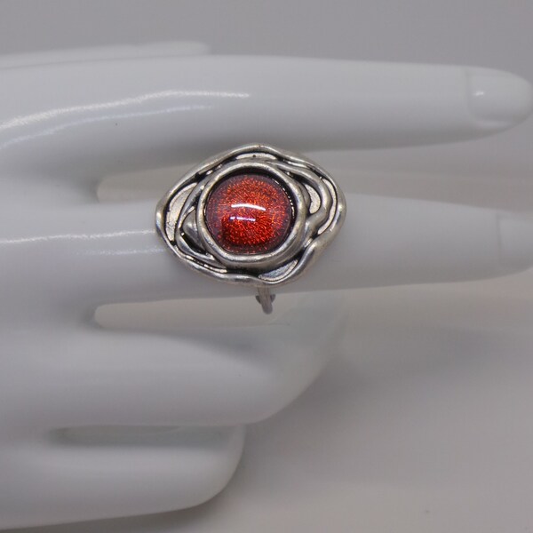 bague argentée avec une perle rouge brillante, bague ajustable en acier inoxydable