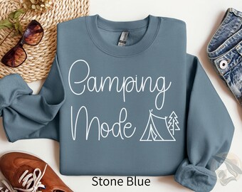キャンピングモード スウェットシャツ：アドベンチャーバケーショントラベルTシャツ