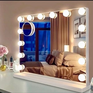 Vanity desk with mirror and lights -  México