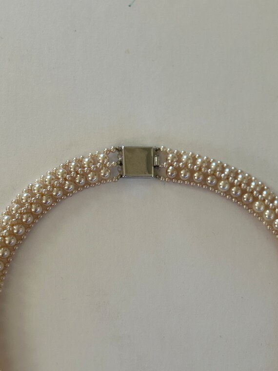 faux pearl choker - image 3