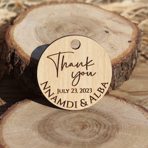 Gepersonaliseerde tag voor haard, trouwbedankjes, gepersonaliseerde heer en mevrouw Love, gepersonaliseerde houten tags voor bruiloft, houten bruiloftshaard, bedankt