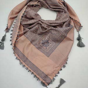 Palestine Keffiyeh Kufiya Scarf with Tassels Palestine Traditional Shemagh Arafat Hatta Arab Style Hijab classic Kuffeyeh for Men and Women