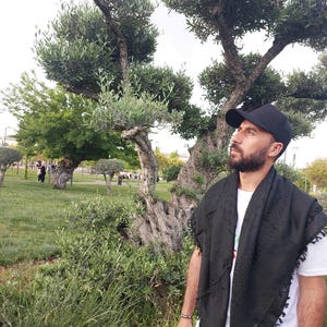 BLACK WHITE Kefiyeh,Tasseled Palestinian Keffiyeh, Palestinian scarf,Palestinian kufiya,Palestine keffiyeh,Tassel Keffiyeh,men women shemagh