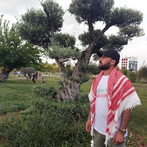 Tasseled Palestinian Keffiyeh, Palestinian scarf, Palestinian kufiya, Palestine keffiyeh, Tassel Keffiyeh, men women shemagh