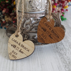 Personalisierte hölzerne Hochzeit Gunsten Tags, kundenspezifische Hochzeit Gastgeschenke, personalisierte Hochzeitsgeschenke, Gastgeschenke für Gäste