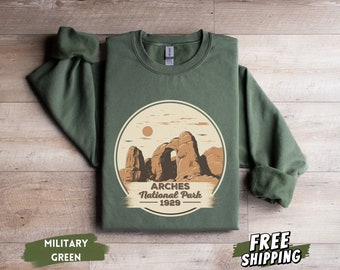 Arches National Park Sweatshirt, Utah Crewneck, Hiking Camping Hoodie, Family Group Trip Gift, Camp Bachelorette, Unisex Kids Nature Sweater