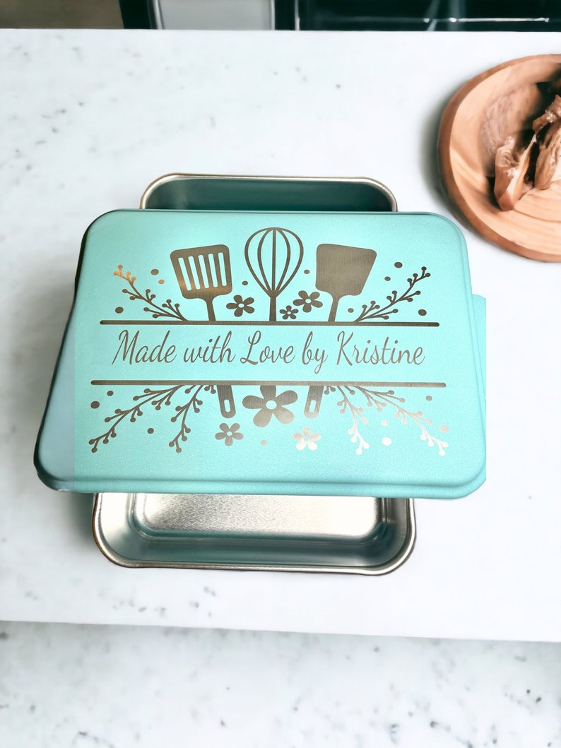 Personalized Cake Pan Personalized gift for women Personalized bakeware Custom name baking dish gift for mom Custom gift for Bride image 3