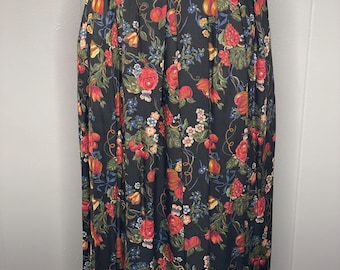 Susan Bristol floral midi skirt. Size 6.
