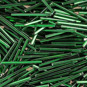 銀色のセンターが付いた緑色のビューグル、30 mm または 1 3/8 インチ、チェコのプレシオサ、ガラス、約 10 g、20 g、50 g、または 100 g、サプライヤーから直接