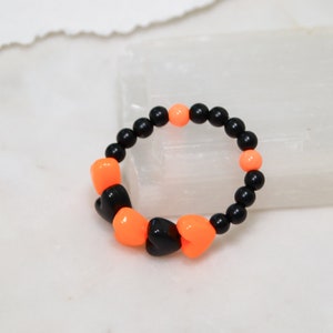 Halloween Hearts |  Orange and Black Kid&#39;s Beaded Bracelet (Halloween)