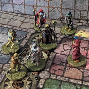 Mix and Match Adventurers Starter Sets 32mm Dungeons and Dragons Party Heroes and Monsters Mini Figures