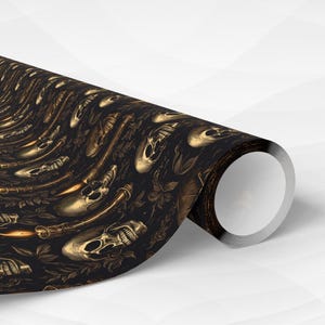 Papel de regalo con calaveras Whimsigoth: Papel de regalo gótico oscuro imagen 5