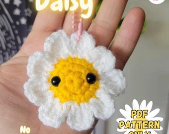 Daisy crochet pattern - amigurumi - no sew - beginner friendly - keychain