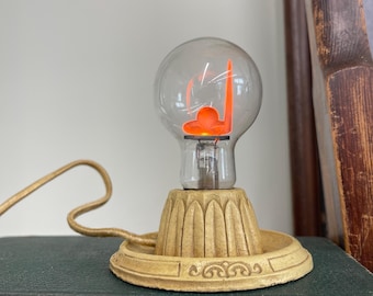 Worlds Fair Aerolux Light Bulb with Base