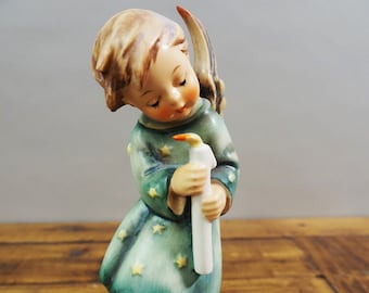 Goebel Heavenly Angel Hummel Figurine - Christkindlein Comes
