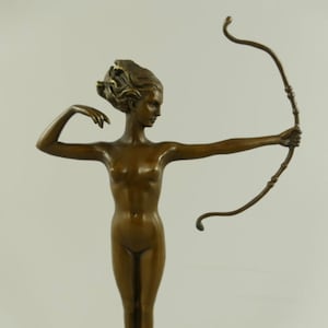 Art Deco Bronze Archer “Diana the Huntress” after Preiss – Elegant Mythological Sculpture