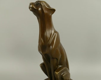 Figurine Léopard en Bronze - Majesté du Bronze : La Sentinelle Silencieuse - Une Ode Poétique au Léopard