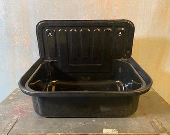 Timeless German Vintage Sink – Elegant Farmhouse Style Wall-Mounted Sink with Granite Coating, Perfect for Indoor & Outdoor Spaces