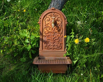 Wall fountain cast iron natural rust colored