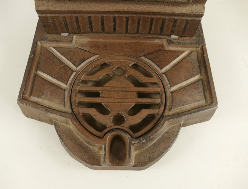 Mystical Romance: Stehbrunnen Cast Iron Rustic Brown Fountain image 5