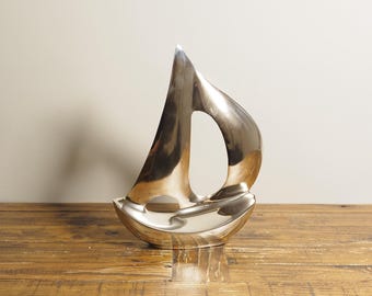 Timeless Nautical Decor Plated Sailboat: Elegant and Stylish for Your Home or Office, Ocean-Inspired Accent & Gift for Sailing Lovers