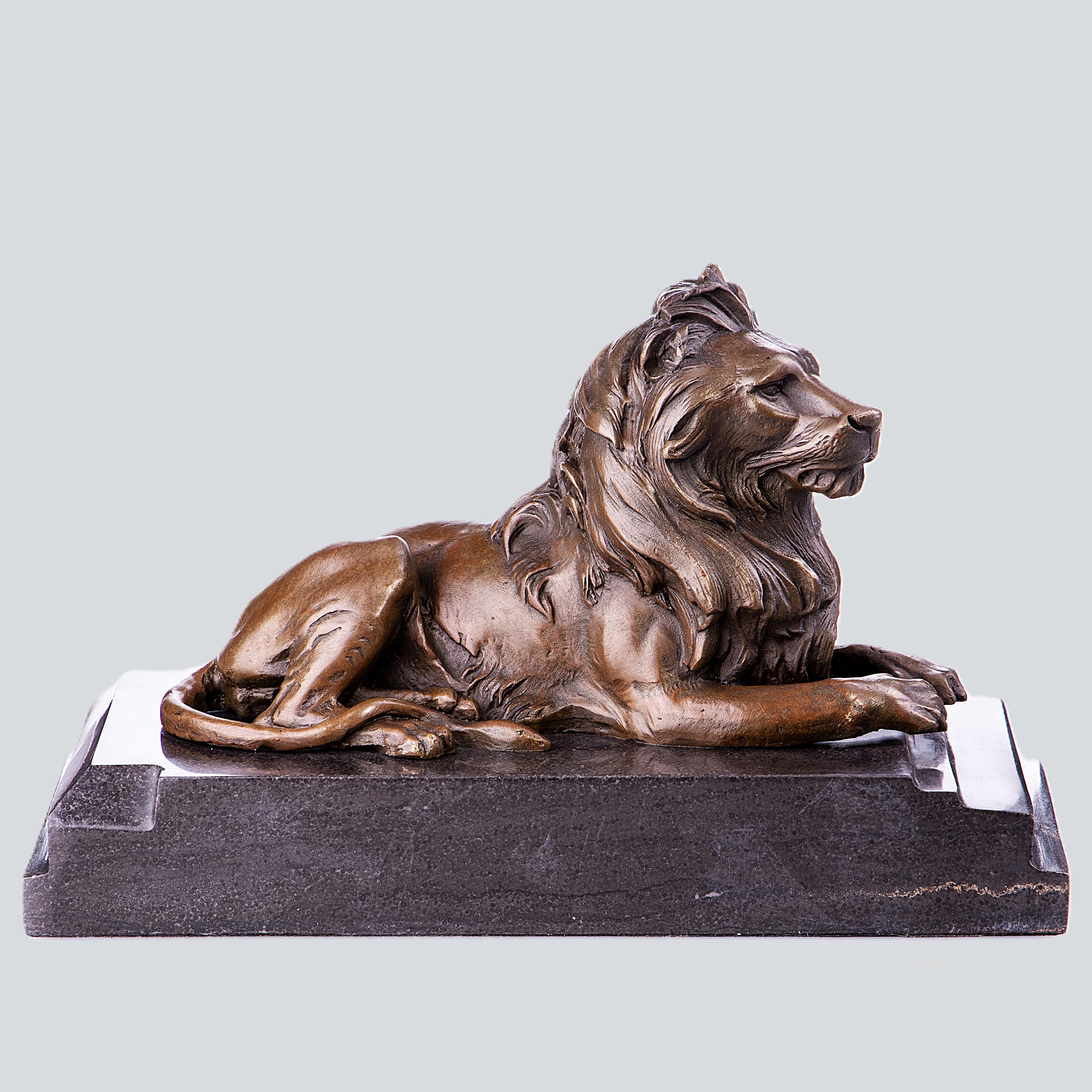 Majestic Bronze Lion Statue: A Powerful Symbol of Strength and Elegance for Any Space