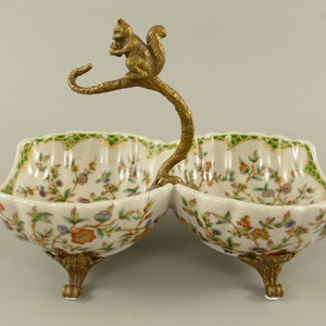 Elegant Porcelain & Brass Squirrel Shell Dish - Unique Jewelry Holder, Trinket Tray, Woodland Decor