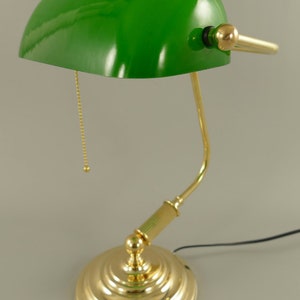 Classic Brass Green Glass Banker&#39;s Lamp – Timeless Desk Elegance with Vintage Charm