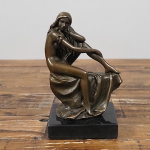 Handcrafted Bronze Female Figurine: Elegant Art Sculpture, Timeless Statement Piece for Home Decor