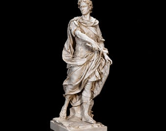Scultura di Giulio Cesare realizzata da Coustou. Replica esatta dipinta a mano.