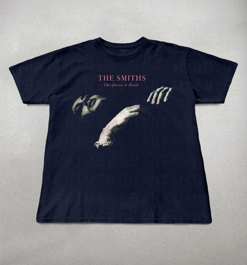 The Smiths-shirt, The Queen Is Dead-shirt, cadeaus van de smiths-fan, band-T-shirt, the smiths graphic tee, indierock-shirt, cadeaus voor haar, uniseks Navy