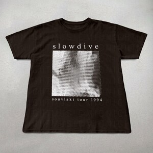 Slowdive Souvlaki-skjorta, 90-tals Shoegaze, Rachel Goswell, slowdive-grafik, slowdive-presenter, unisexskjorta, musikpresenter Dark Chocolate