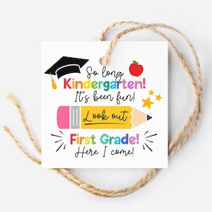 Étiquette d'obtention du diplôme de maternelle à imprimer Étiquette de promotion de diplôme de maternelle pour la classe de maternelle