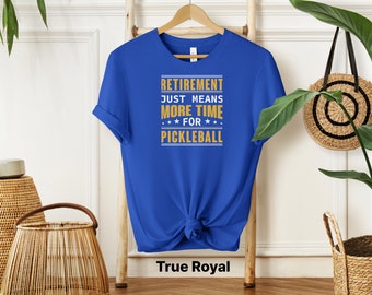 Koszulka z nadrukiem pickleball na emeryturę, Koszulka sportowa pickleball, Koszulka do gry w pickleball, Prezent do uprawiania sportów na świeżym powietrzu, Koszulka do pickleball unisex, Koszulka letnia